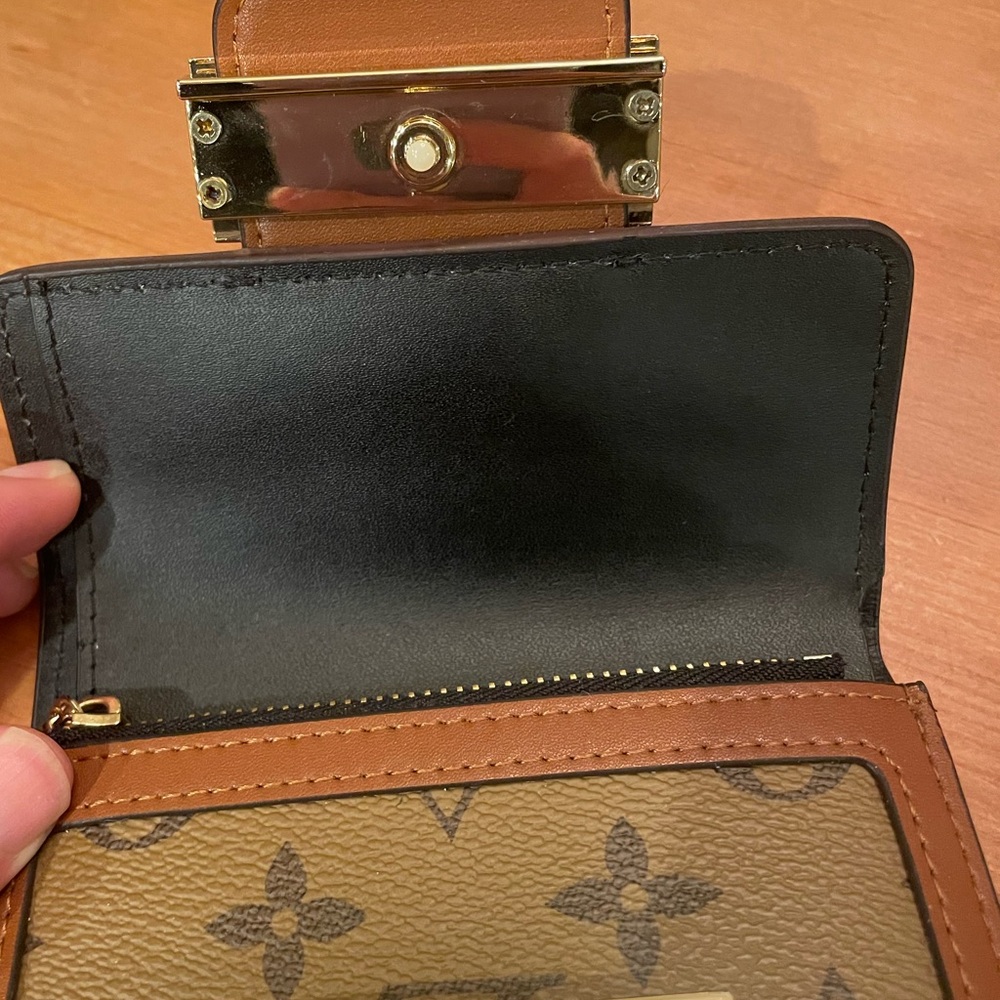 Monogram Dauphine Wallet - Picture 2 of 8